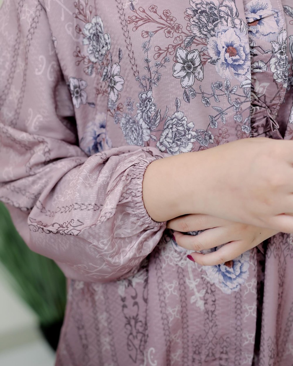 Laras Embroidered Tunic foto 5